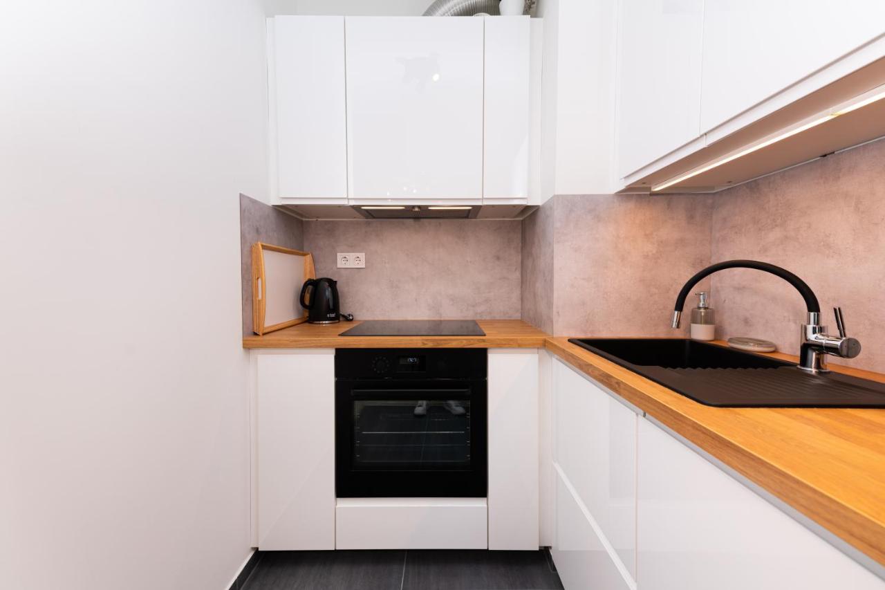 Westside Apartments By Urbanrent Budapest Luaran gambar