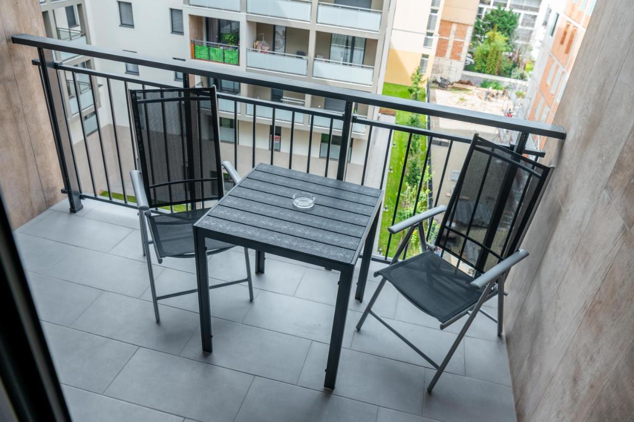 Westside Apartments By Urbanrent Budapest Luaran gambar